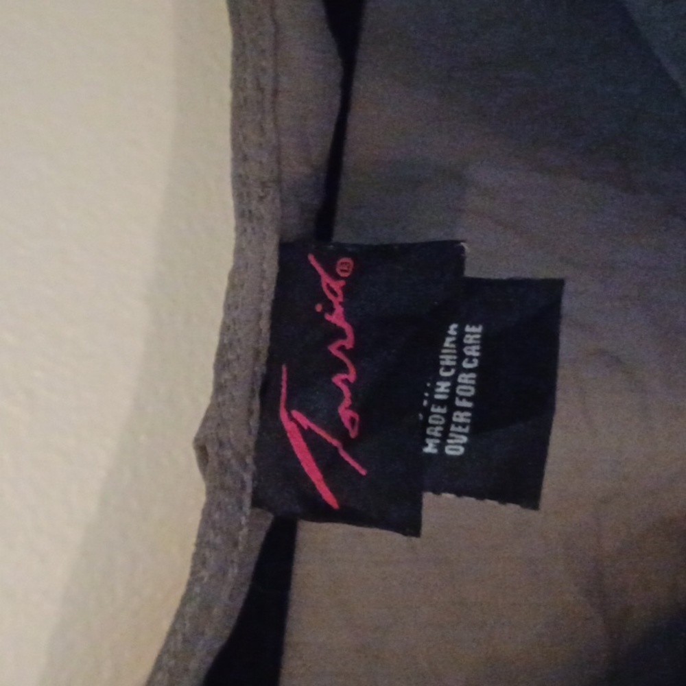 Torrid blouse - Picture 2 of 4